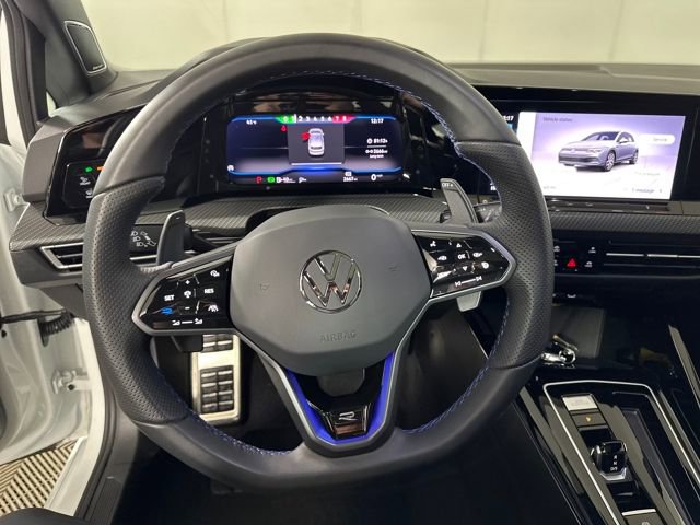 Used 2024 Volkswagen Golf R image 18