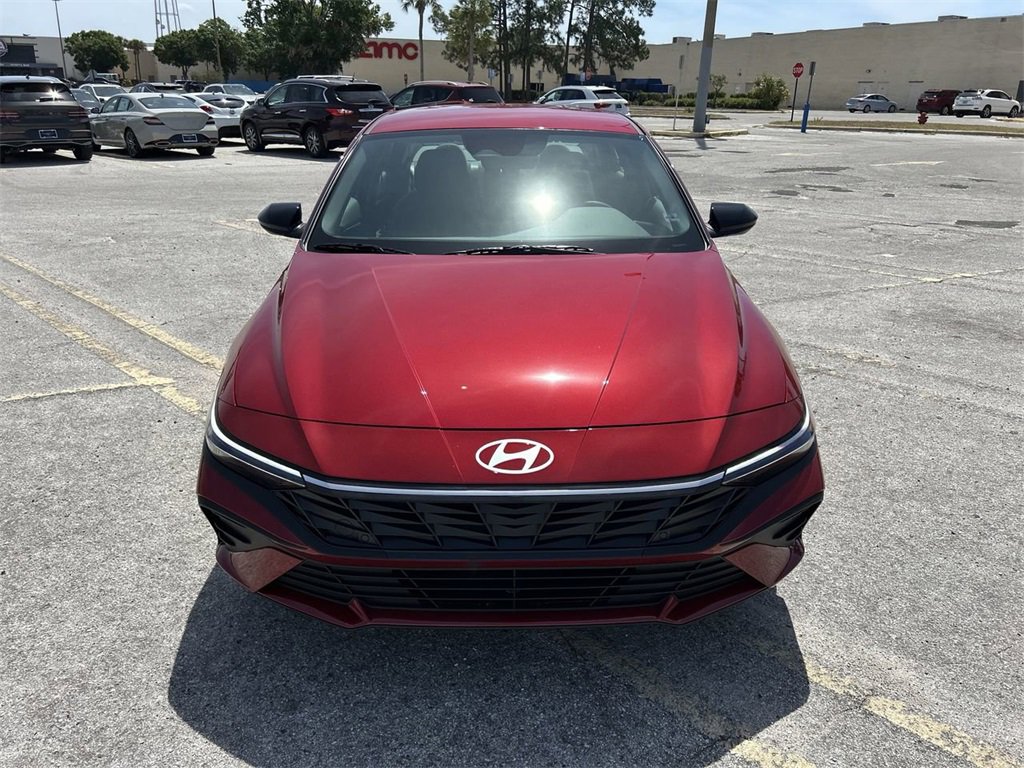 New 2025 Hyundai Elantra SEL image 8