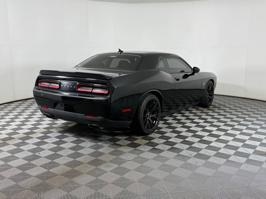 Used 2018 Dodge Challenger R/T Scat Pack w/ Dynamics Package RWD image 10