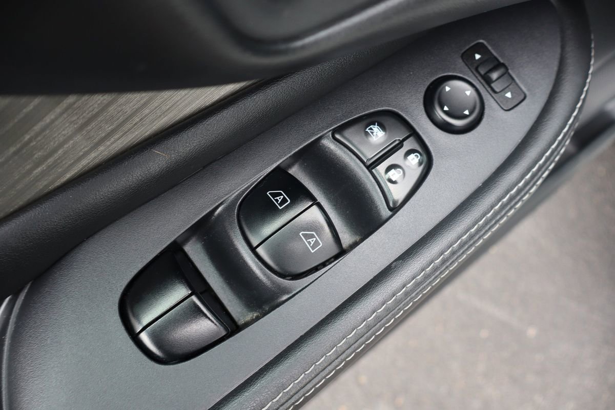 Used 2018 Nissan Murano S image 27