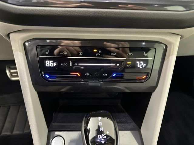 Used 2024 Volkswagen Tiguan SE R-Line image 23