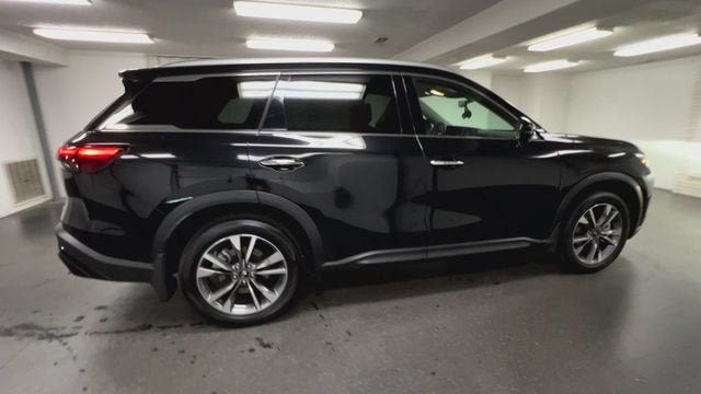 Used 2025 INFINITI QX60 Luxe FWD image 9