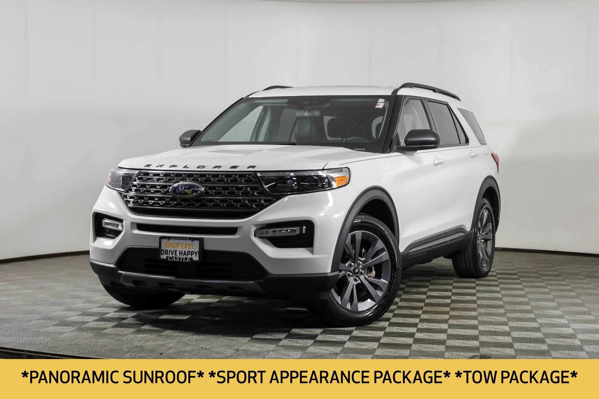 Used 2023 Ford Explorer XLT w/ Equipment Group 202A AWD/4WD image 2