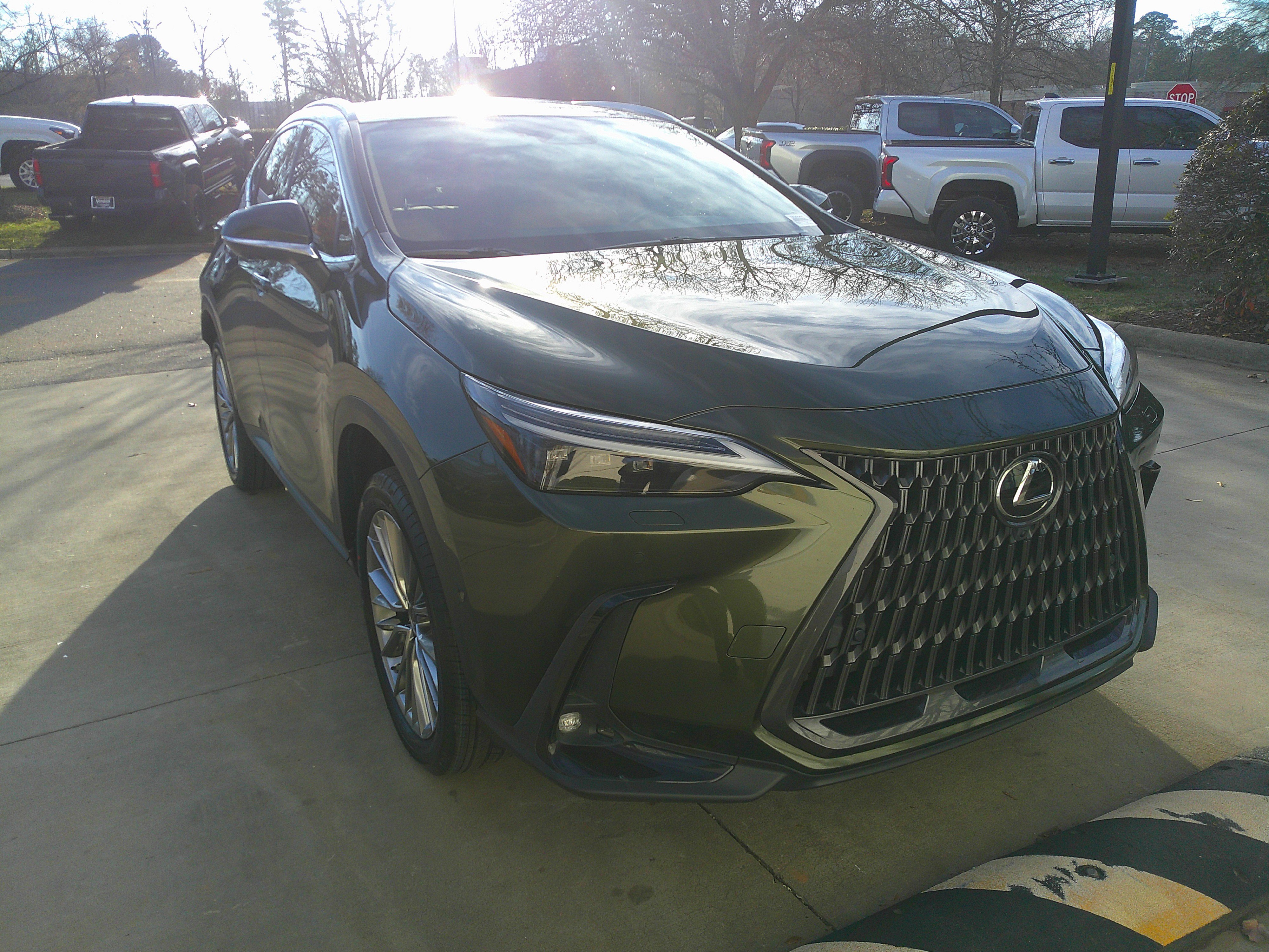 Used 2022 Lexus NX 350h AWD image 2