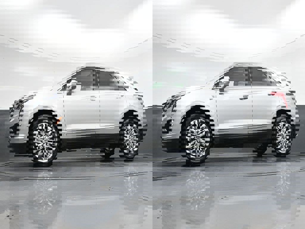 Used 2019 Cadillac XT5 Premium Luxury image 35