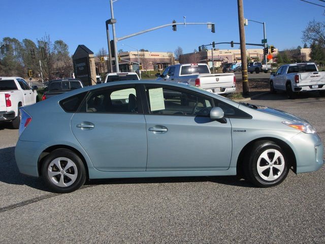 Used 2015 Toyota Prius Two image 3