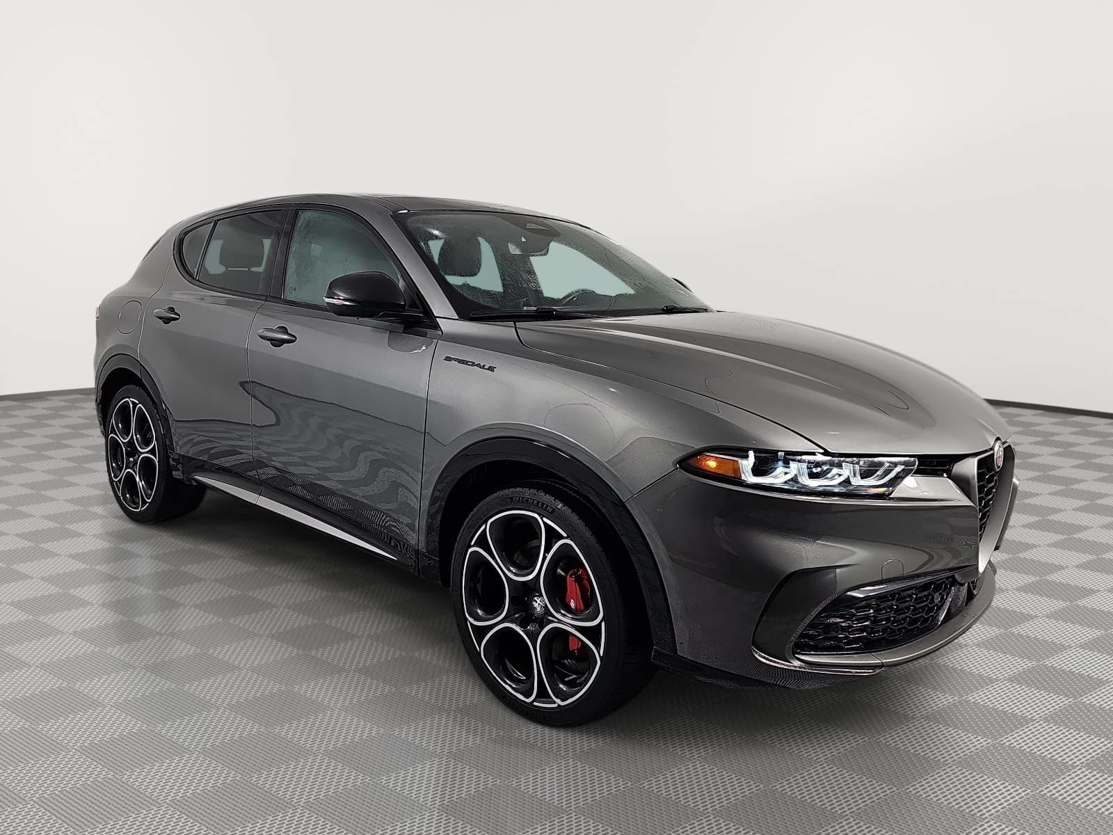 Used 2024 Alfa Romeo Tonale Speciale AWD/4WD image 2