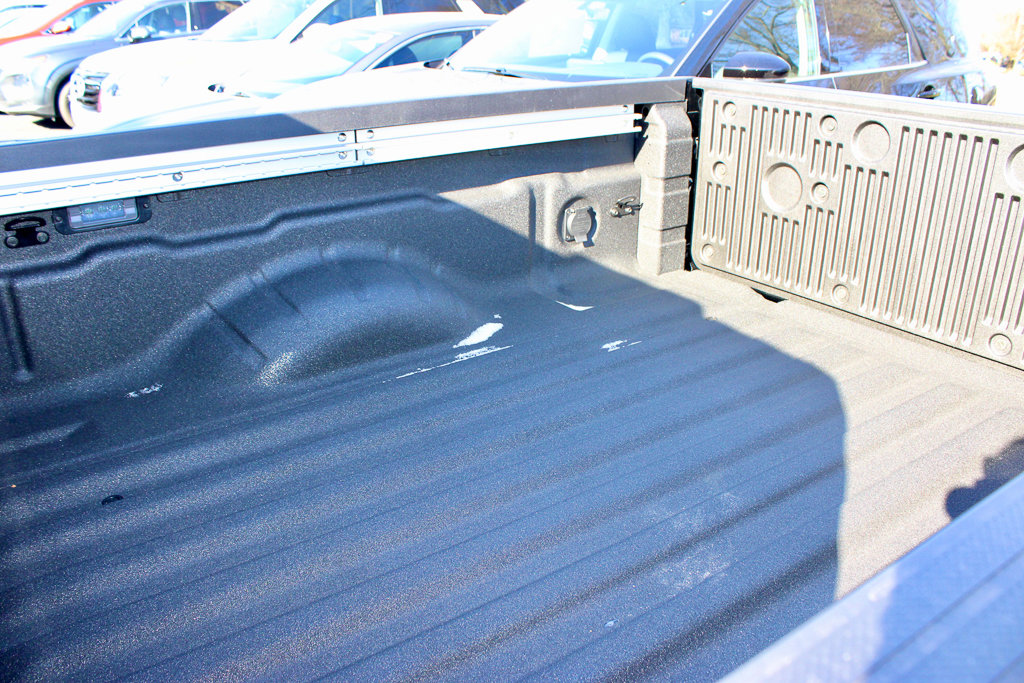 New 2025 Nissan Frontier PRO-4X w/ Pro Convenience Package image 7