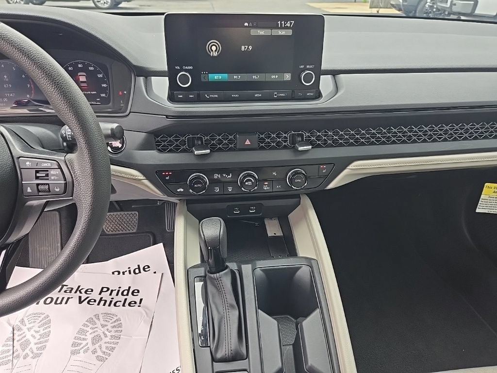 Used 2024 Honda Accord EX image 18