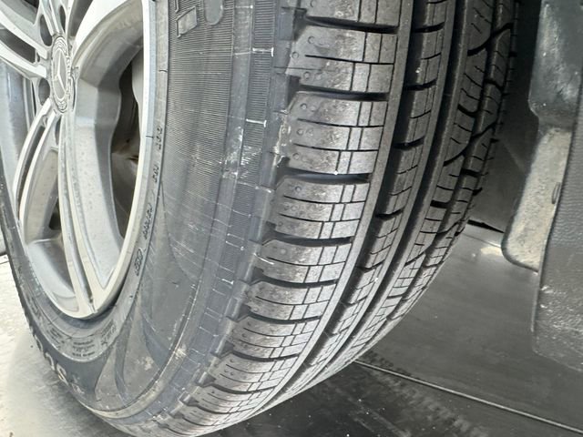 Used 2022 Mercedes-Benz GLC 300 image 11