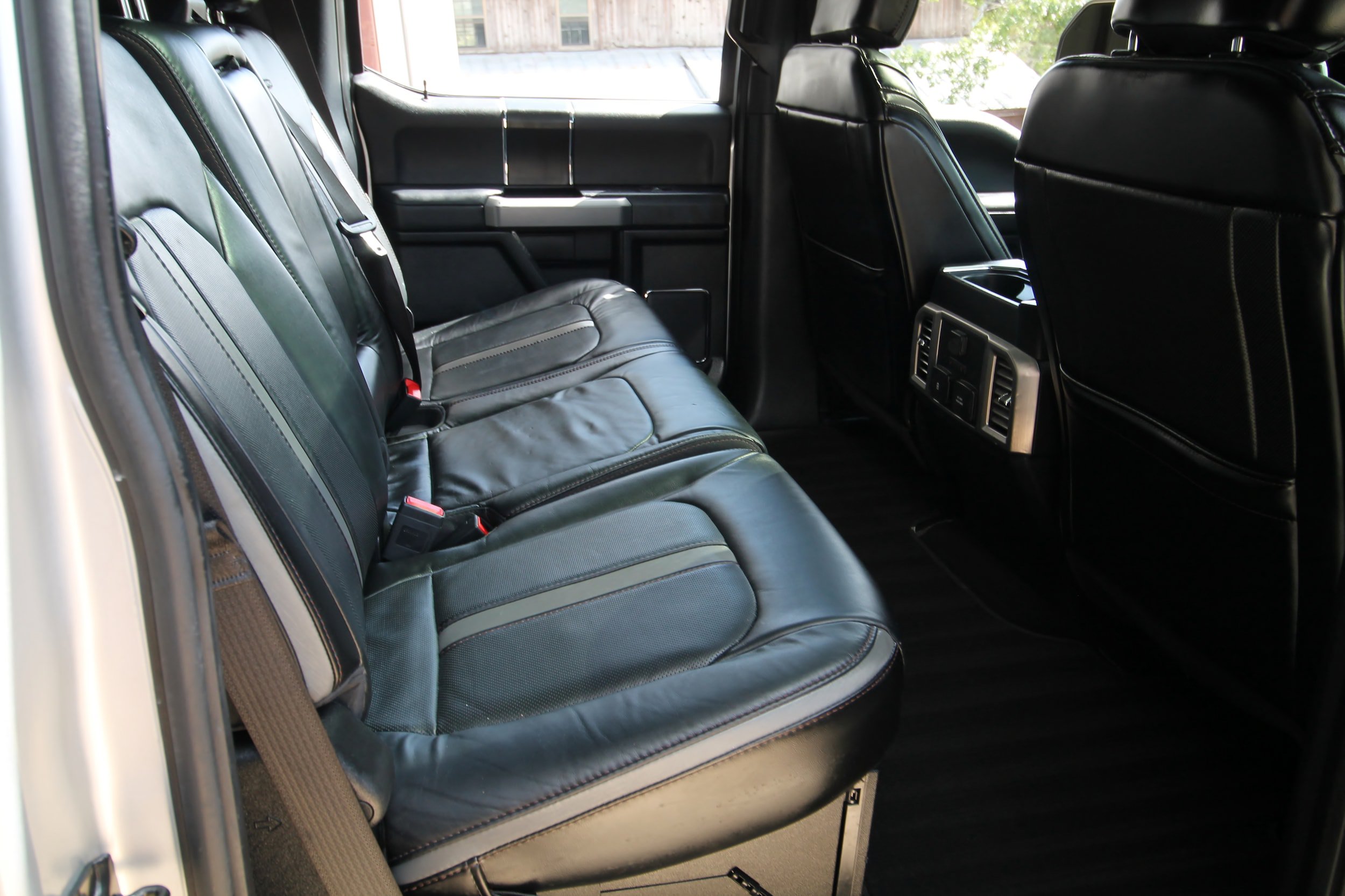 Used 2019 Ford F350 Platinum w/ Platinum Ultimate Package AWD/4WD image 47