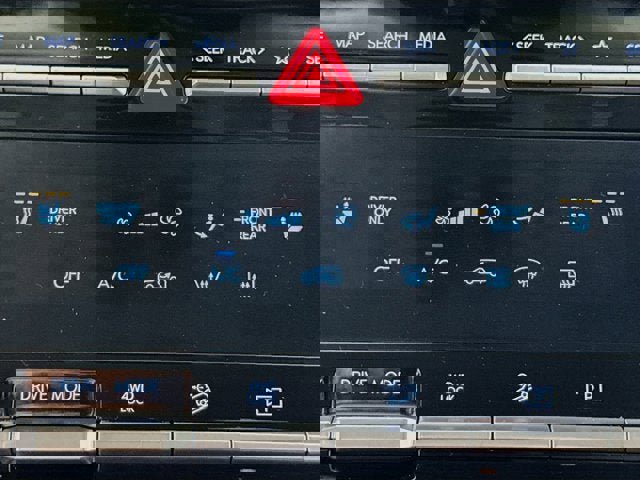 Used 2024 Hyundai Santa Fe SEL image 19