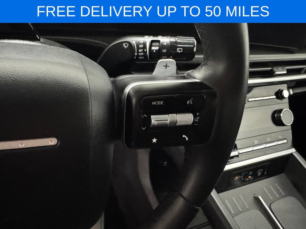 Used 2025 Hyundai Santa Fe SEL FWD image 7