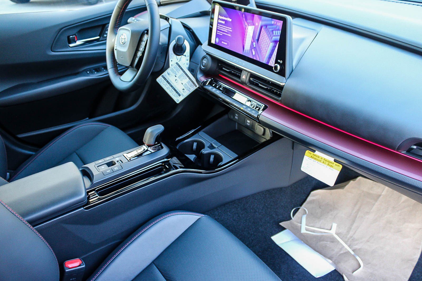 New 2026 Toyota Prius Plug-In Hybrid FWD image 18