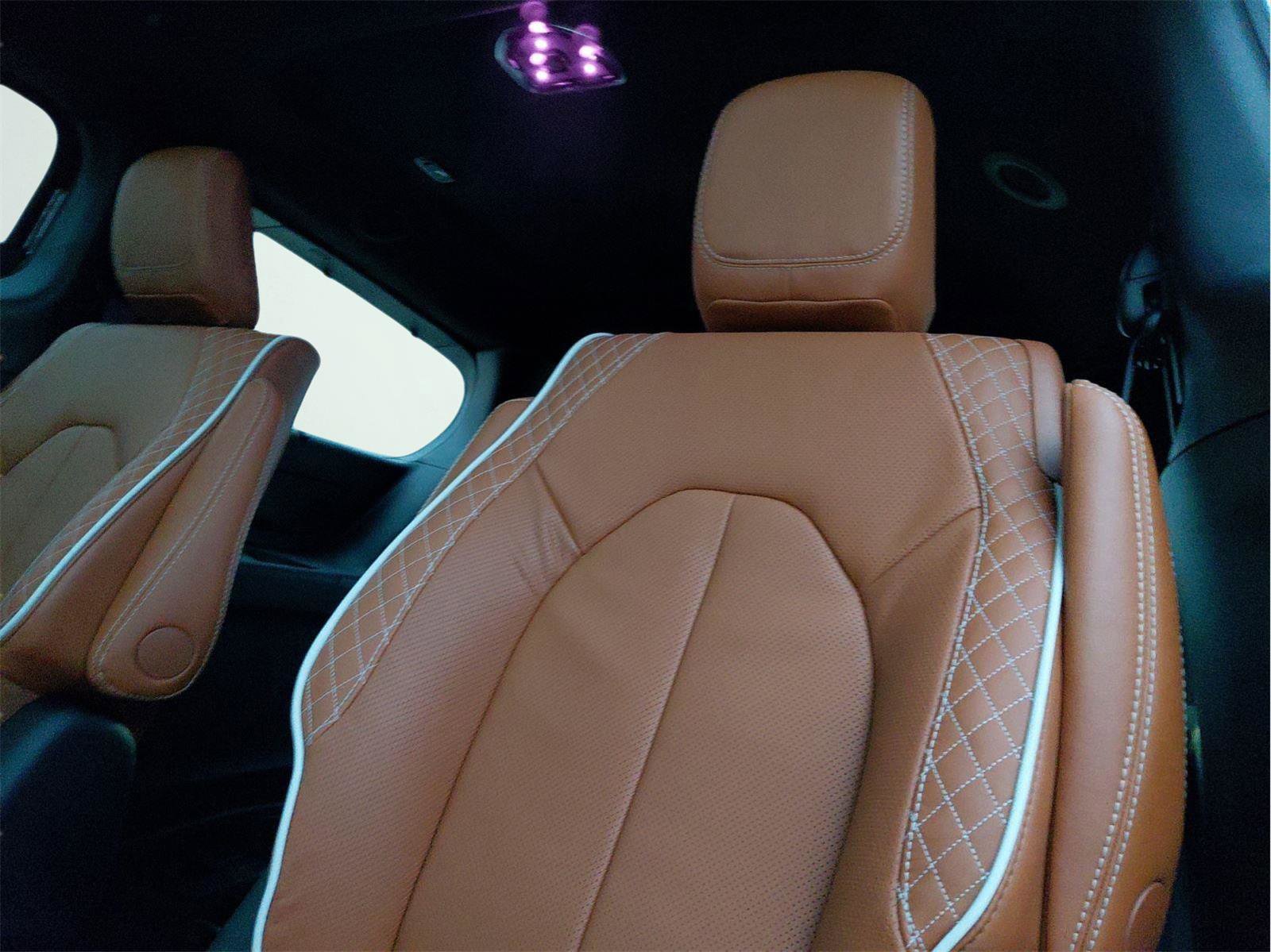 New 2026 Chrysler Pacifica Pinnacle image 13