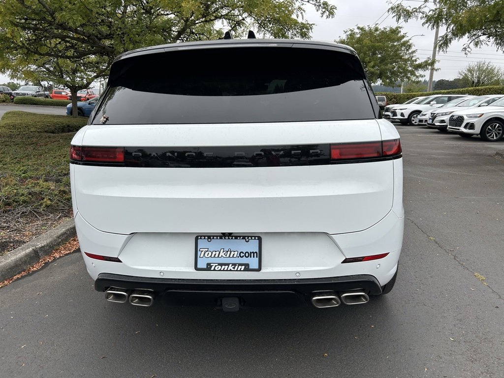 Used 2025 Land Rover Range Rover Sport Autobiography image 6