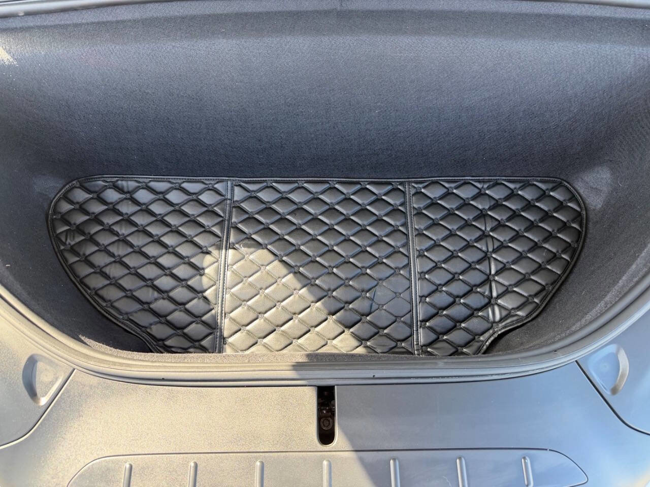 Used 2018 Tesla Model X 100D AWD/4WD image 17