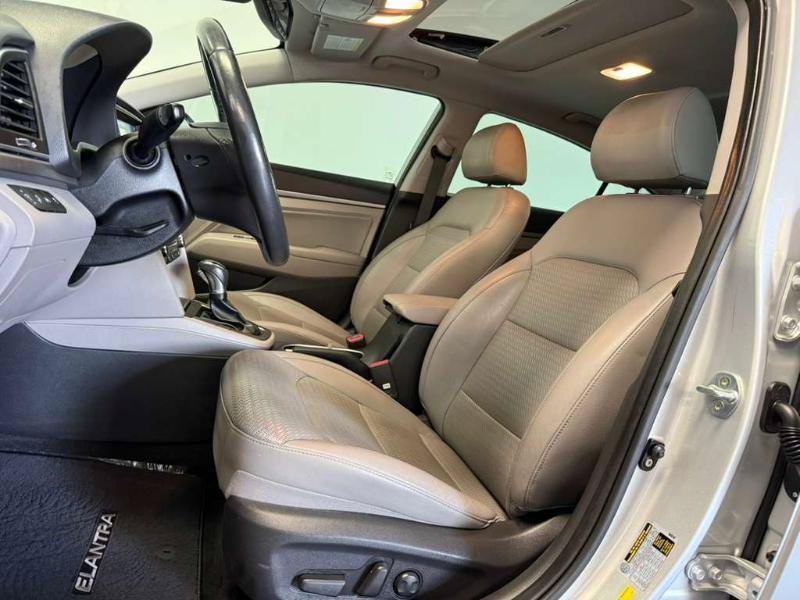 Used 2018 Hyundai Elantra Limited w/ Limited Ultimate Package 02 FWD image 8