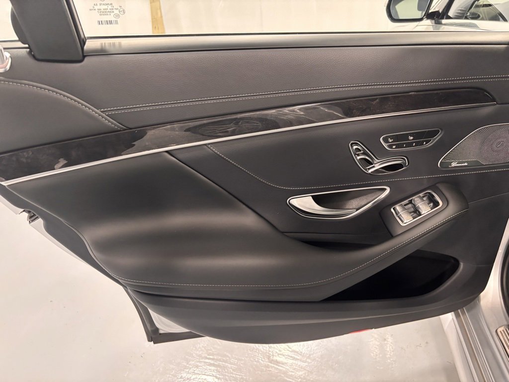 Used 2020 Mercedes-Benz S 560 4MATIC Sedan image 21