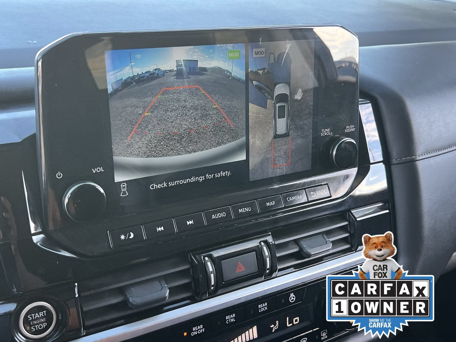Used 2024 Nissan Pathfinder SL w/ Lighting Package (N92) FWD image 30