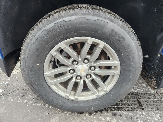 Used 2023 Chevrolet Colorado LT w/ LT Convenience Package II image 9