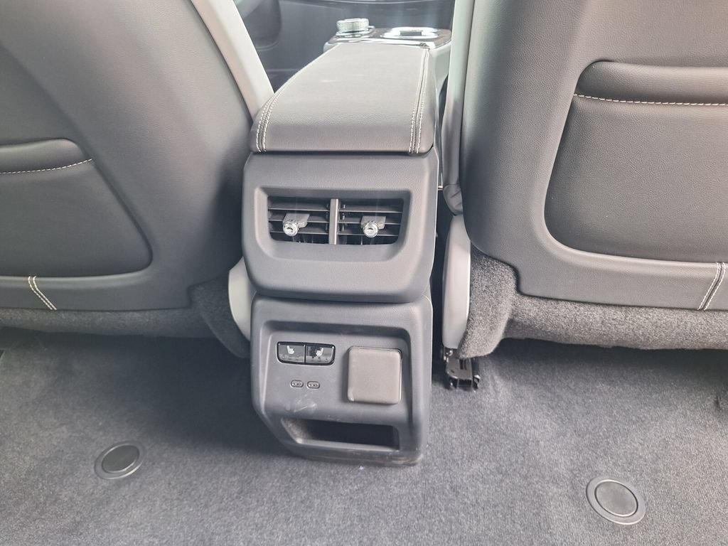 New 2026 Cadillac Optiq V AWD/4WD image 30