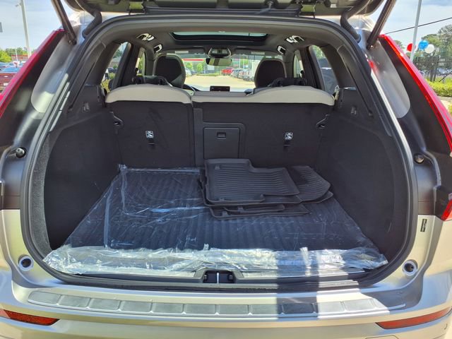 Used 2026 Volvo XC60 B5 Plus w/ Protection Package Premier image 10