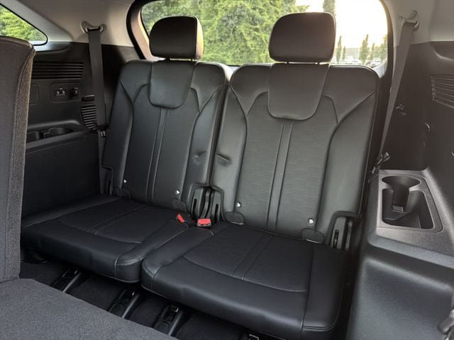 Used 2024 Kia Sorento S w/ Panoramic Sunroof Package FWD image 14