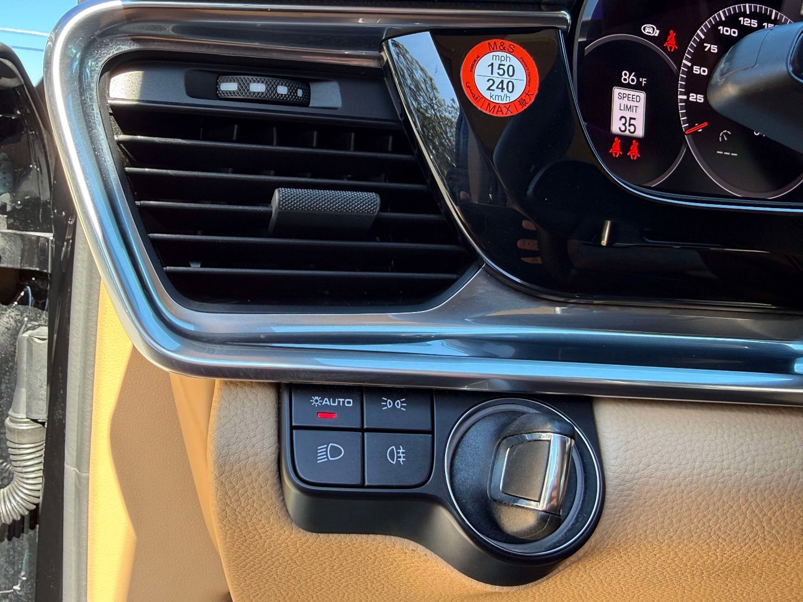 Used 2022 Porsche Panamera 4 image 55