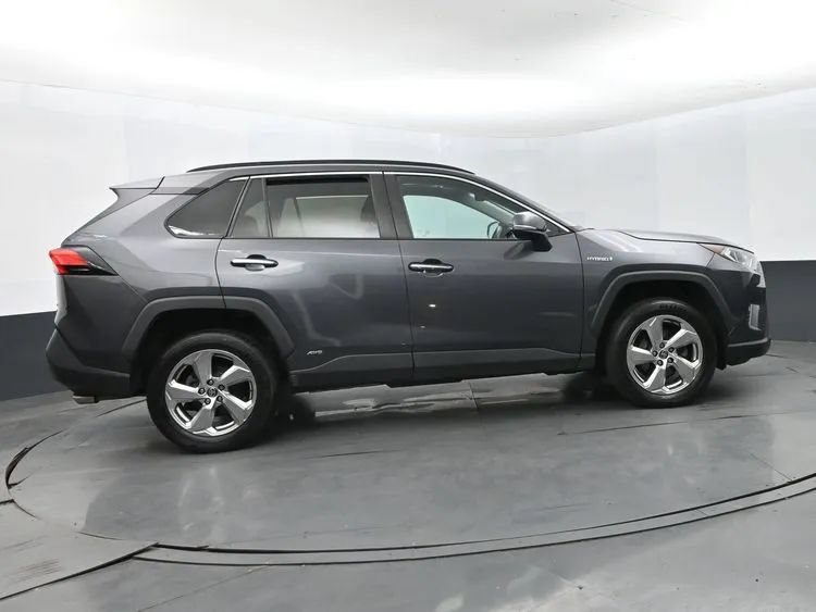 Used 2021 Toyota RAV4 Limited w/ Limited Grade Weather Package AWD/4WD image 4
