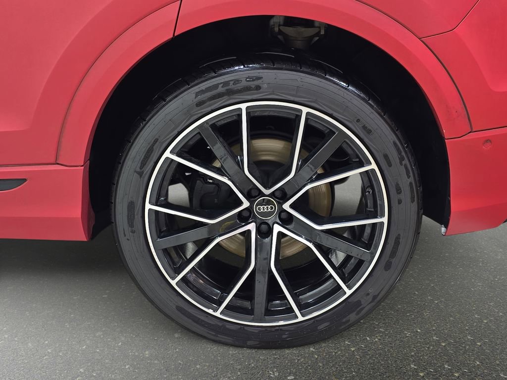 Used 2023 Audi SQ8 Prestige AWD/4WD image 34