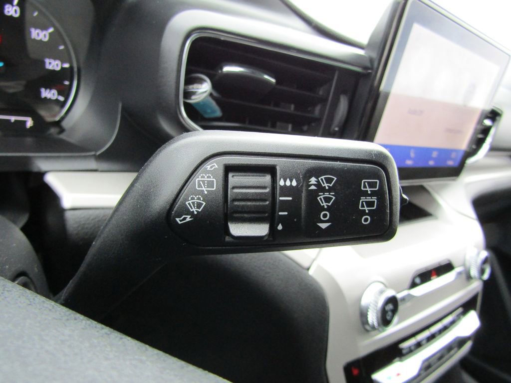 Used 2024 Ford Explorer XLT w/ Equipment Group 202A AWD/4WD image 28