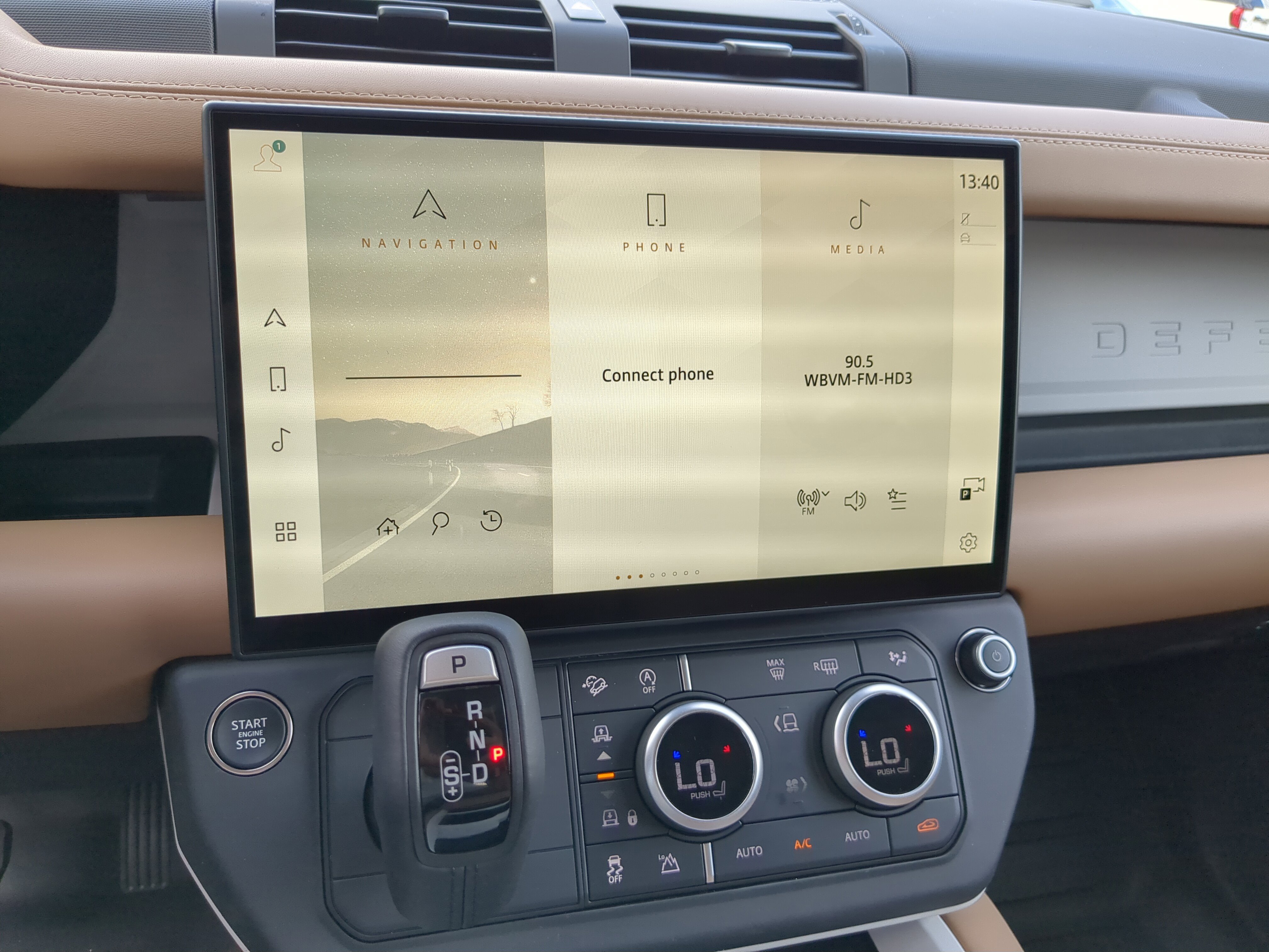 New 2026 Land Rover Defender 110 S image 19