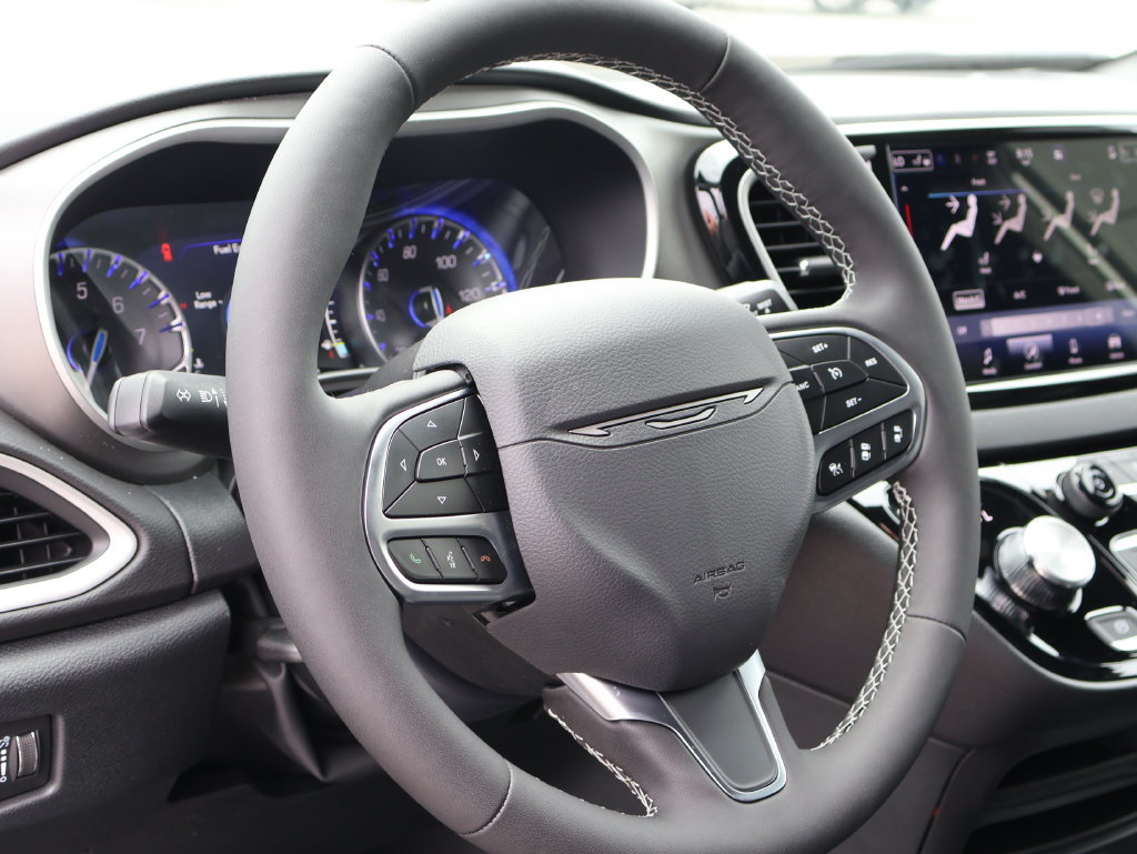 New 2027 Chrysler Pacifica LX FWD image 23