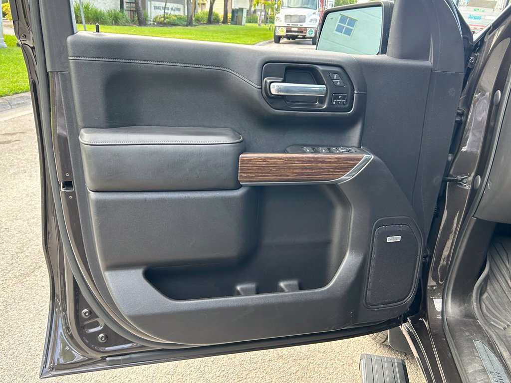 Used 2021 Chevrolet Silverado 1500 High Country AWD/4WD image 32