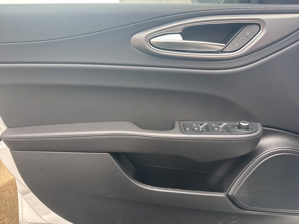 New 2026 Alfa Romeo Giulia AWD image 12