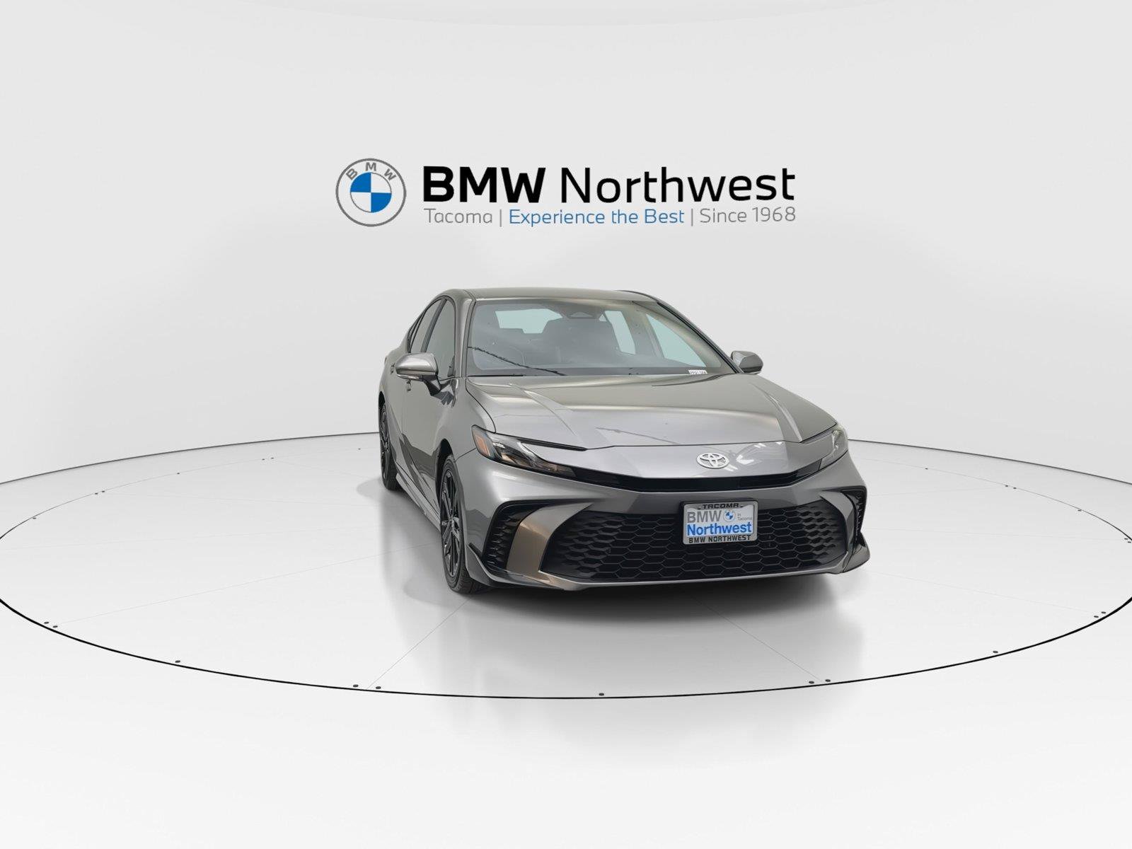 Used 2025 Toyota Camry SE AWD/4WD image 7