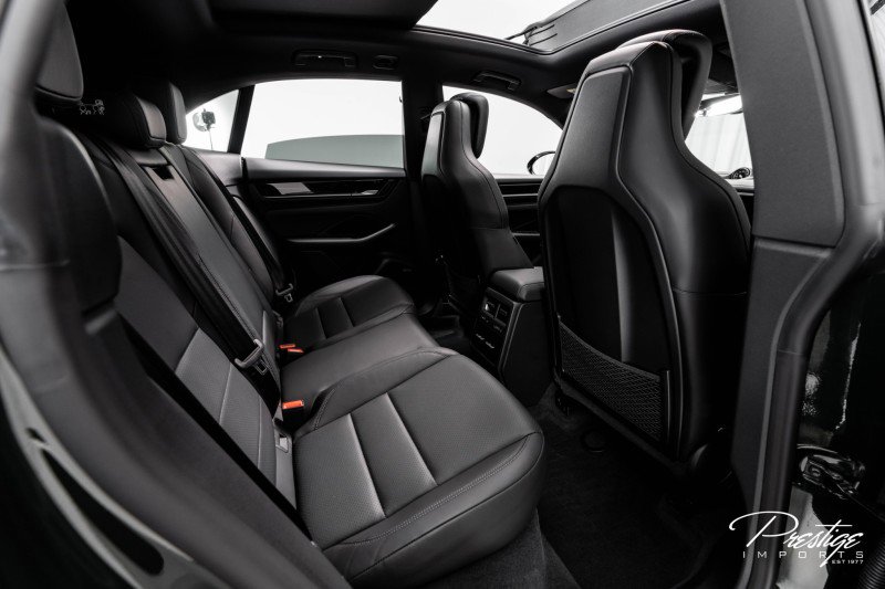 Used 2025 Porsche Macan 4S Electric image 54