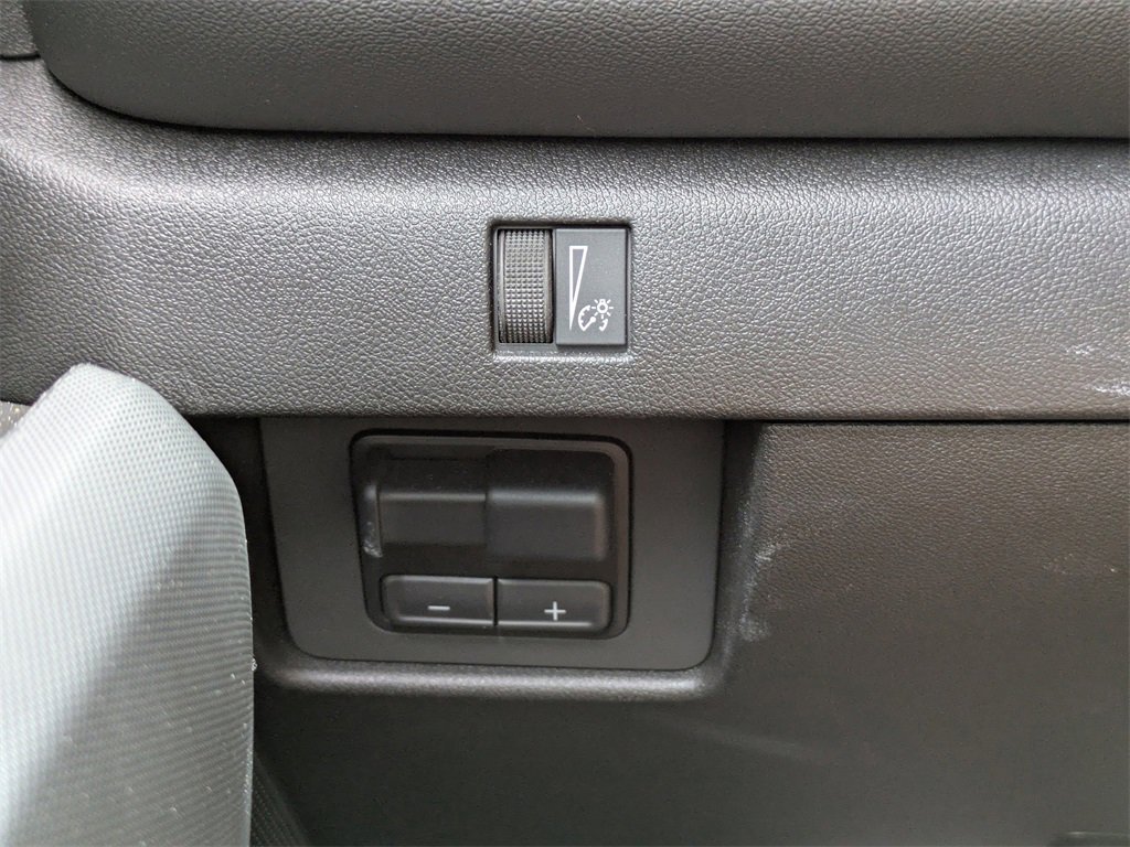 New 2025 Chevrolet Colorado LT w/ LT Convenience Package image 25