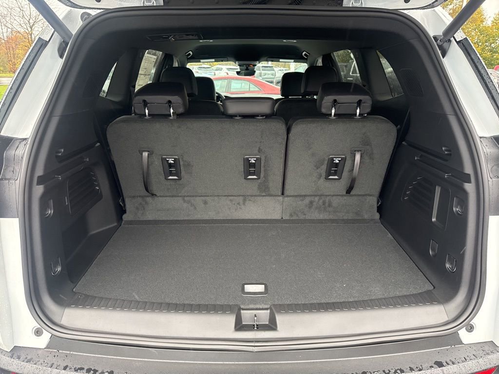 New 2026 GMC Acadia Elevation w/ Black Edition image 15