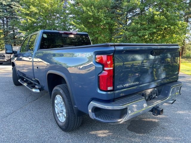 Used 2025 Chevrolet Silverado 2500 LTZ w/ LTZ Premium Package AWD/4WD image 4