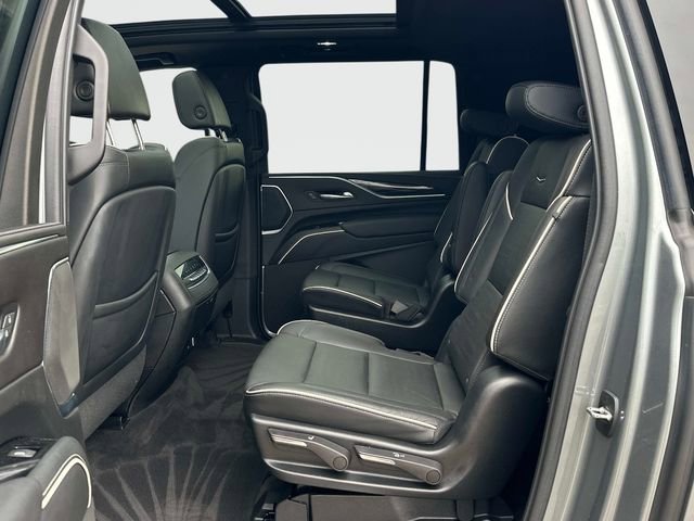 Used 2023 Cadillac Escalade ESV Sport image 17