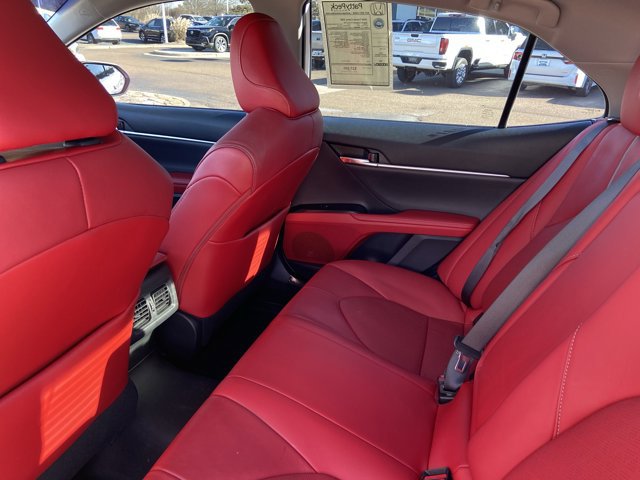 Used 2020 Toyota Camry XSE image 16