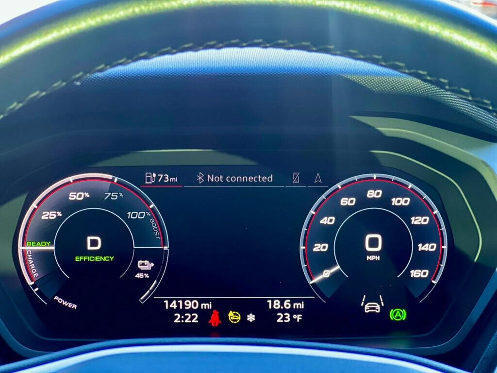 Used 2024 Audi Q4 e-tron Premium Plus w/ Premium Plus image 19