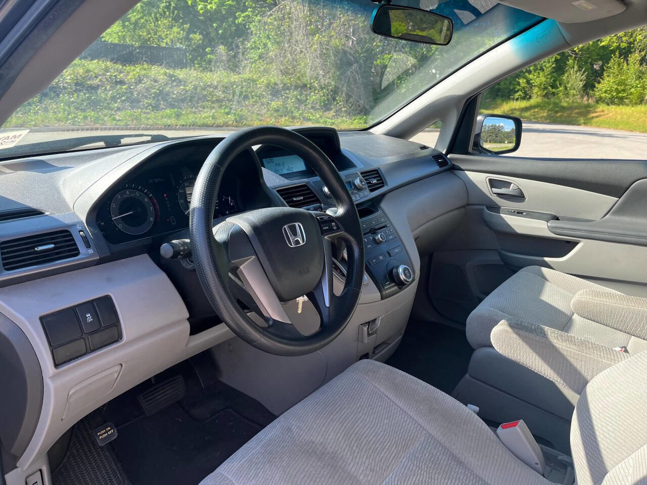 Used 2012 Honda Odyssey LX image 9