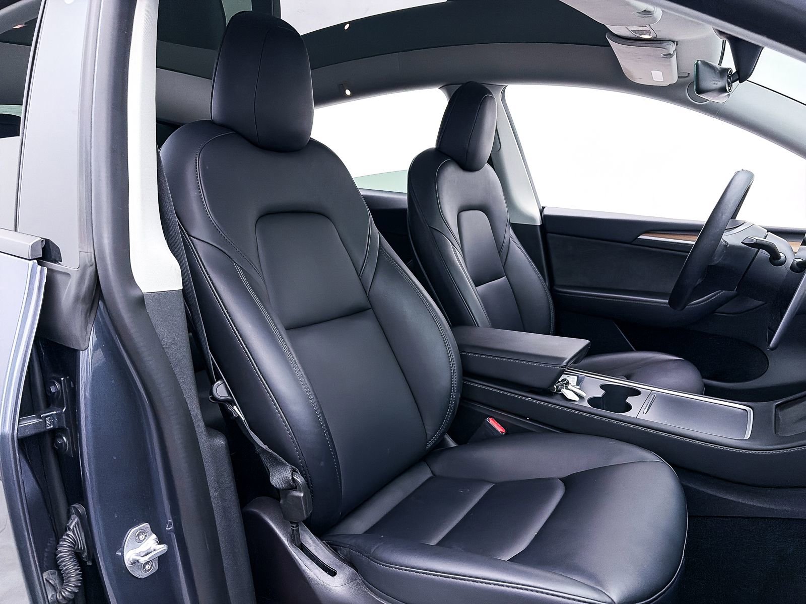 Used 2023 Tesla Model Y Performance image 27