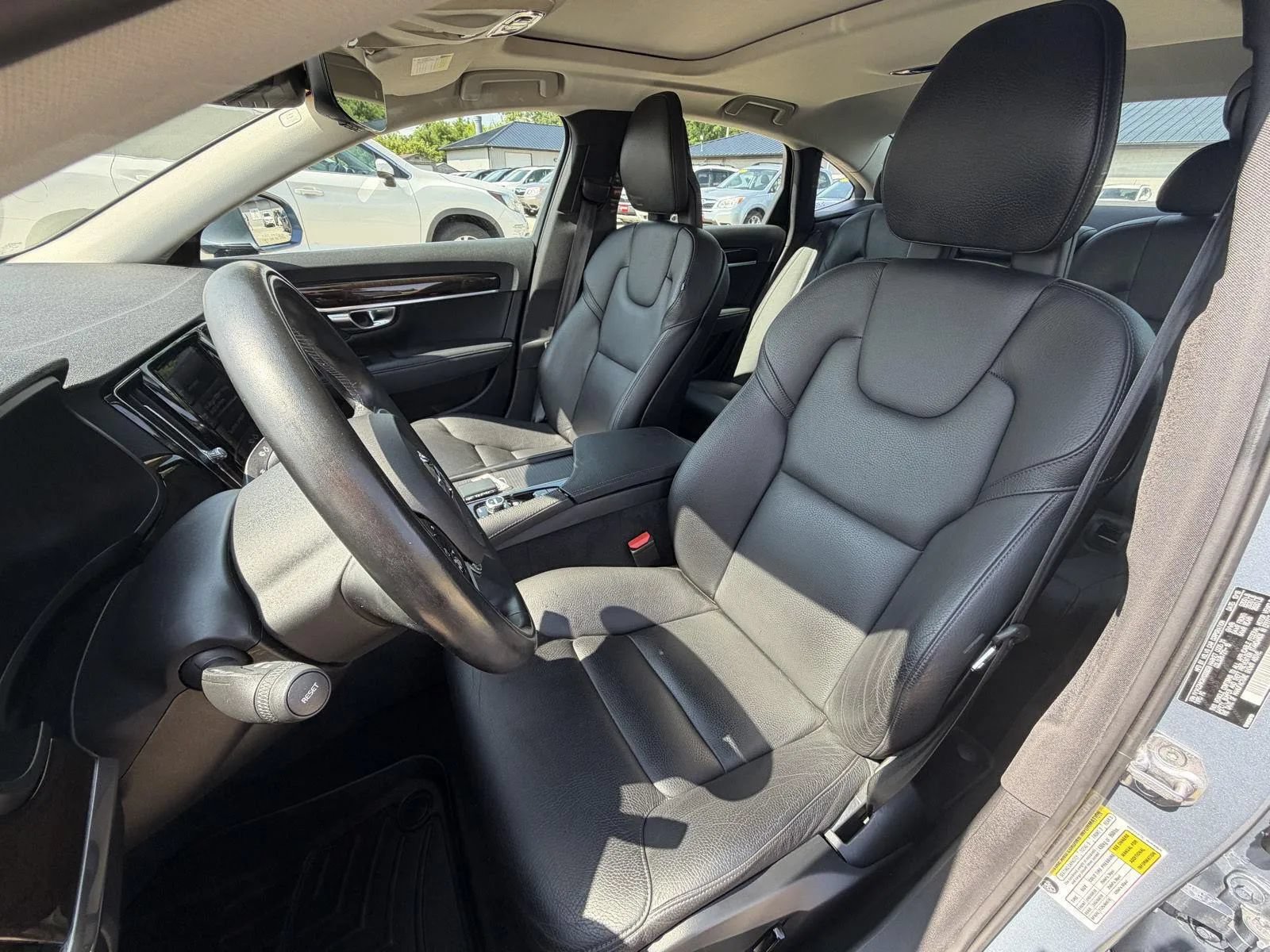 Used 2017 Volvo S90 T6 Momentum w/ Climate Package AWD/4WD image 13