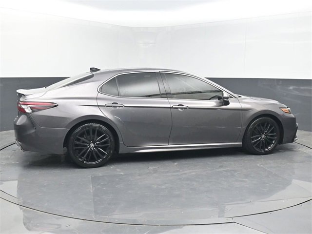 Used 2022 Toyota Camry XSE image 6