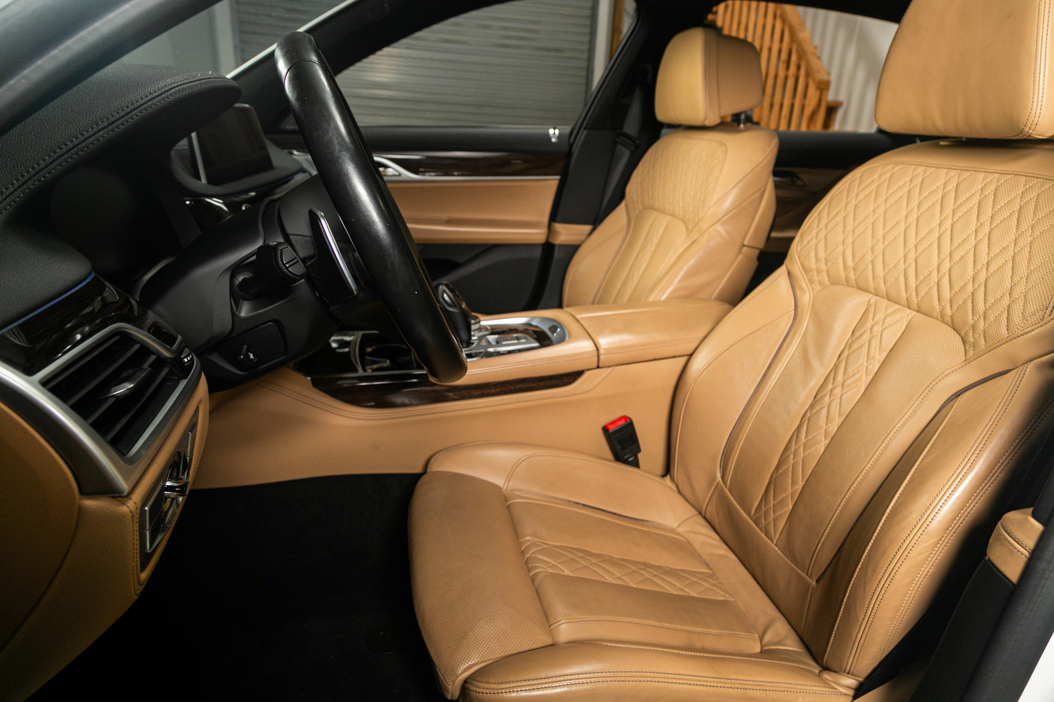 Used 2020 BMW 740i 740i Sedan w/ Luxury Rear Seating Package image 4