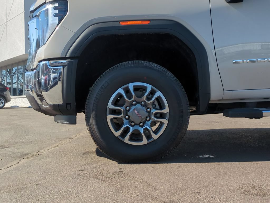 New 2026 GMC Sierra 2500 SLE w/ SLE Value Package; AWD/4WD image 16